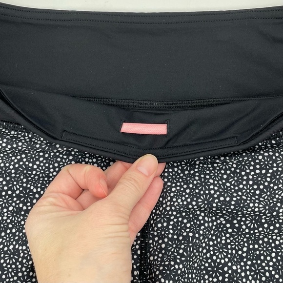 Lululemon 6 Speed Short 4-way Stretch 2.5"
Freckle Flower Black White - Picture 4 of 8